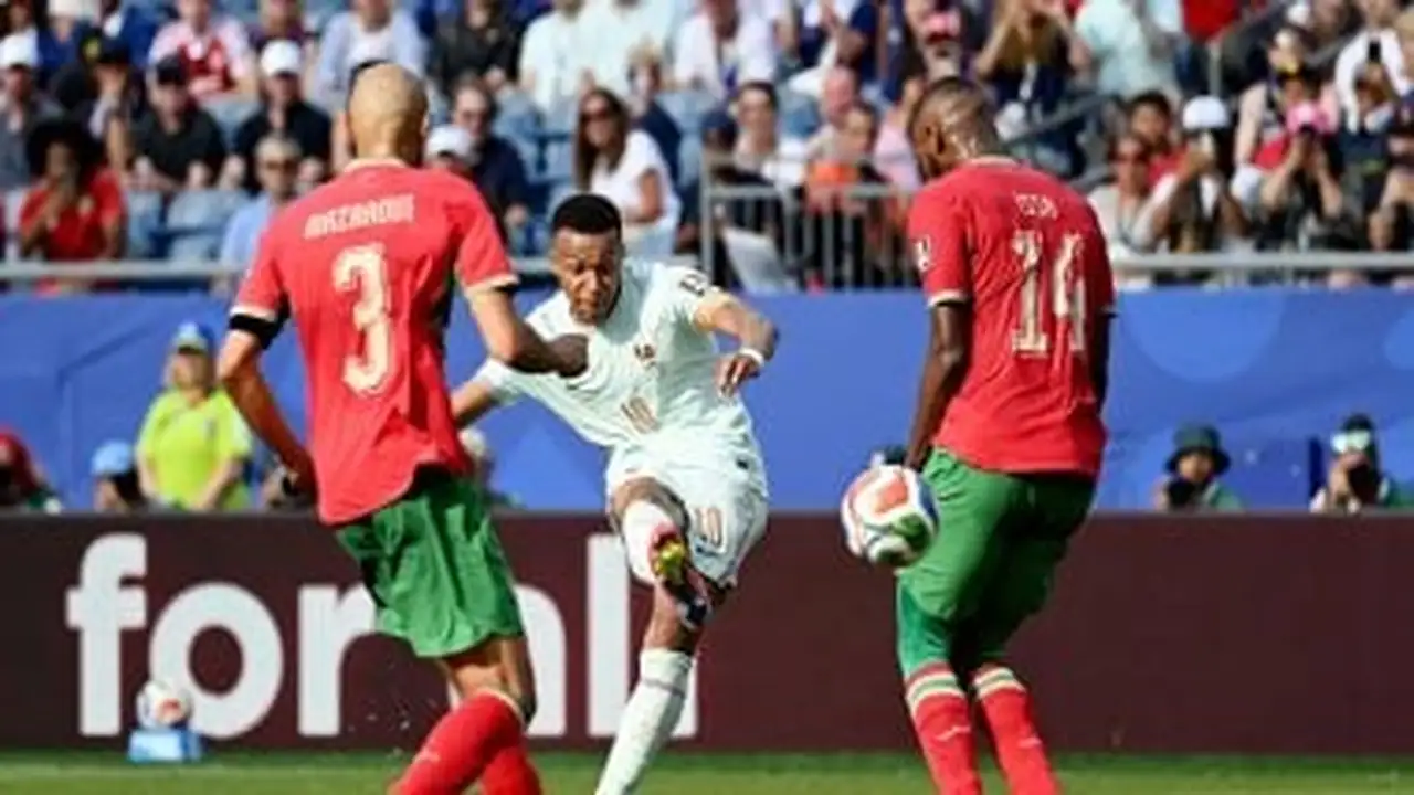 فرنسا تتفوق على المغرب بثنائية وتتأهل لنصف نهائي كأس العالم